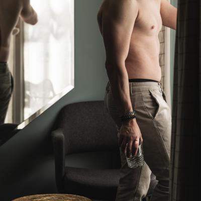 Notre Petit Secret Couple Escort 14